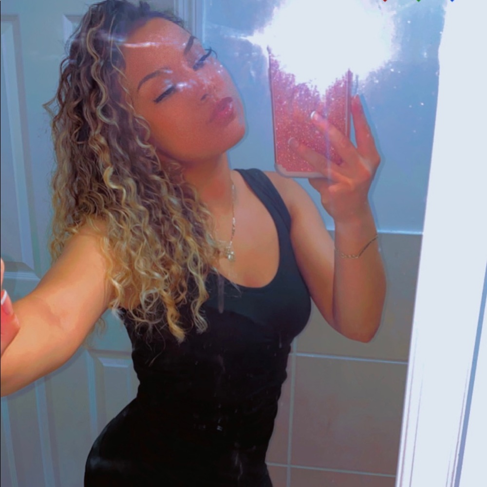 Meet your Posher, Jennifer